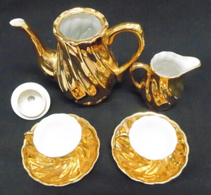 Classic Australia, Fine China, Tea for 2 Setting - Image 4