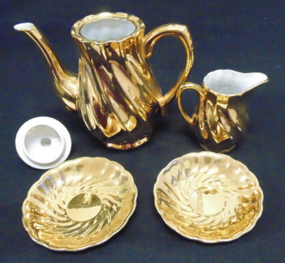 Classic Australia, Fine China, Tea for 2 Setting - Image 5