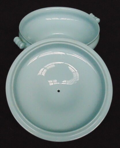 Wedgwood, Lavender, Lidded Soup Taurine - Image 2