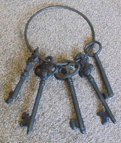 Ring of Ornamental Wall Keys - Image 4