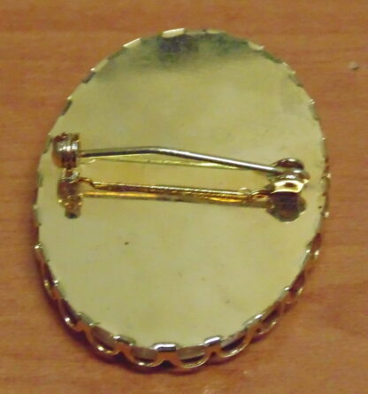 Romance Oval Broach - Image 3