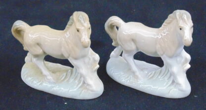 2 Horse Statues - Image 8