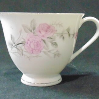Pink Rose Tea Cup – Small chip Made in China
