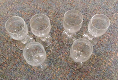 6 Liquor Glasses - Image 4