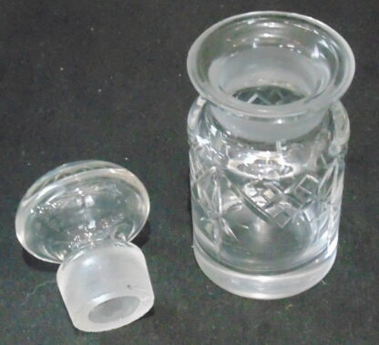 Glass bottle with stopper – Has a chip on the outer rim