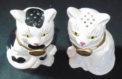 Cat Sault and Pepper shakers