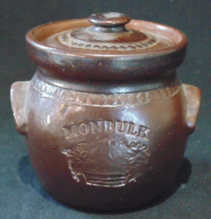 #antiques #antiqueshop #secondhand #shop #vintage #glassware #linkinbio #bottle #millthorpe #orangensw #linkinbio Bendigo Pottery Australia Pot and Lid Monbulk