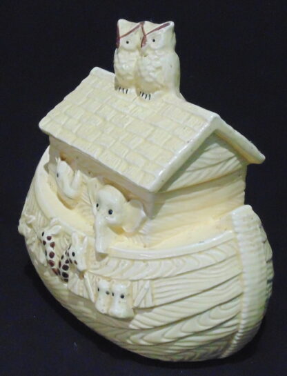 Noah's Ark Biscuit Bowl Lidded