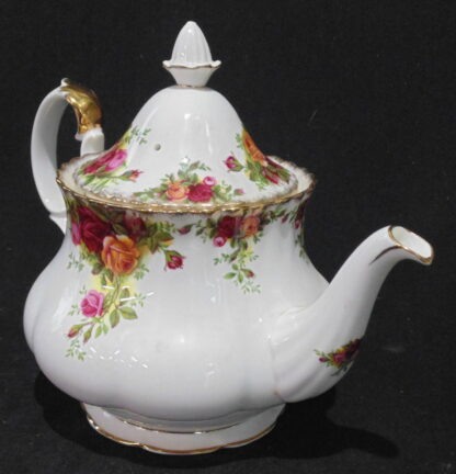 Royal Albert Old Country Roses England Small Tea Pot – 6-8 Cups