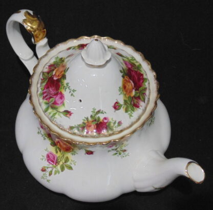 Royal Albert Old Country Roses England Small Tea Pot – 6-8 Cups