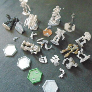 Quantity of BattleTech figures and parts, Metal and Plastic