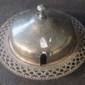 Sugar Bowl holder and lid, no glass bowl