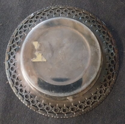 Sugar Bowl holder and lid, no glass bowl