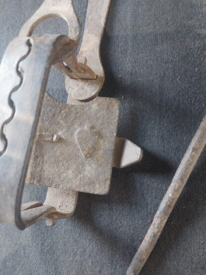 Spade Antique Rabbit / Fox Trap