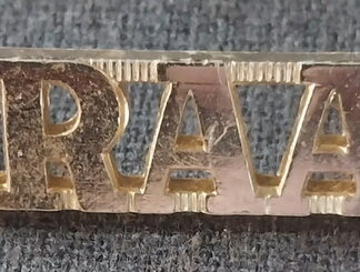 2 WRAAC, Pins