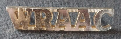 2 WRAAC, Pins