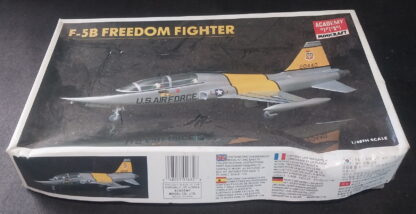 F-5B Freedom Fighter, Plastic, Model