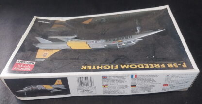 F-5B Freedom Fighter, Plastic, Model