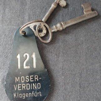 Klagenfurt MoserVerdino gest house121 door key cerka 1950