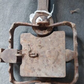 Spade Antique Rabbit / Fox Trap This is for ornamental purposes only. I have seen people make clocks, door bells and foot rests out of traps. this for your artistic freedom I have not altered these traps.