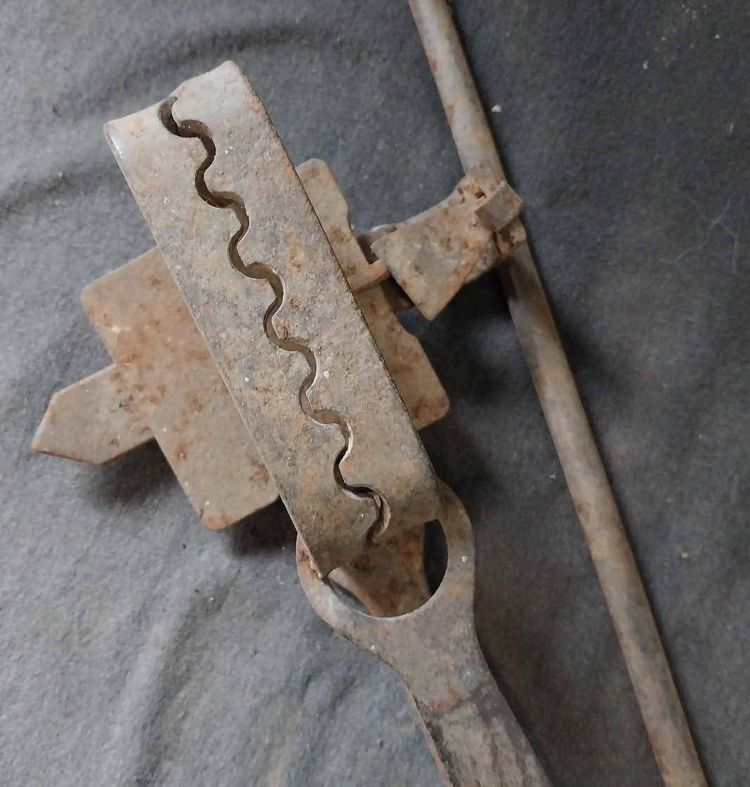 Antique Rabbit / Fox Trap