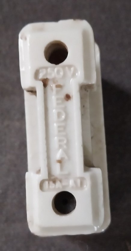 250V 8A-A1, Federal, Vintage Porcelain fuse holder
